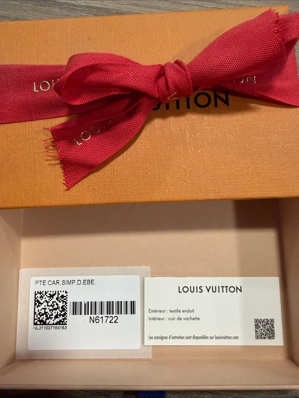 Louis Vuitton authentic louis
